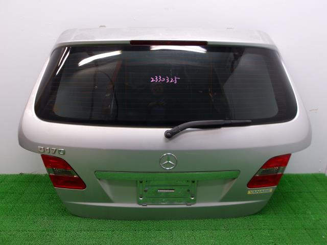 【中古】中古部品 ベンツ Bクラス 245232 ﾊﾞｯｸﾄﾞｱ 【3310250100-000233032515800】