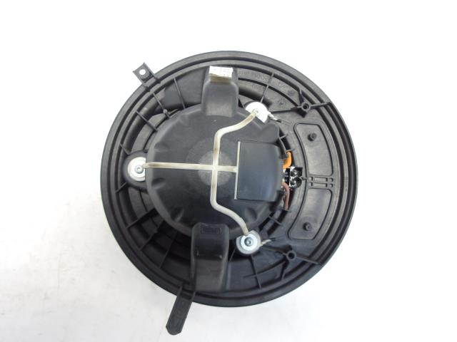 【中古】中古部品 ベンツ Bクラス 245232 ﾋｰﾀｰﾌﾞﾛｱﾓｰﾀｰ 【3310250100-000233032567900】