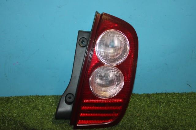 【中古】中古部品 マーチ AK12 右ﾃｰﾙﾗﾝﾌﾟ 【3330950100-000042200515500】