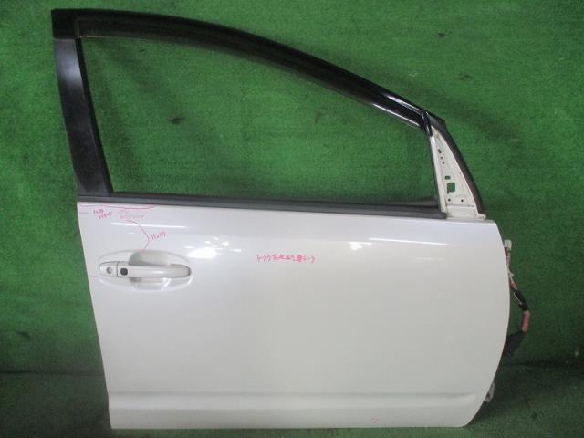 【中古】中古部品 プリウス NHW20 右ﾌﾛﾝﾄﾄﾞｱ 【3500080000-231205000113100】