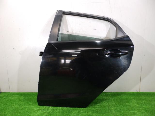 【中古】中古部品 デミオ DE3FS 左ﾘｱﾄﾞｱ 【3260250000-000024039413400】