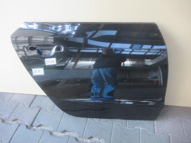 【中古】中古部品 アウディ A7 F2DLZS 右リアドア 【3380050000-000035544313300】|e-cleマート