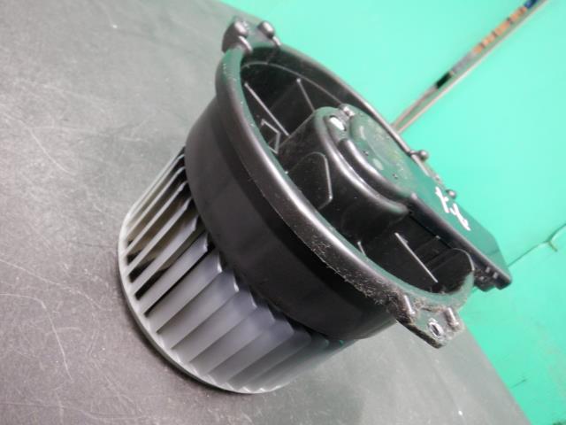 【中古】中古部品 タント LA600S ﾋｰﾀｰﾌﾞﾛｱﾓｰﾀｰ 【3340140100-000024046867900】