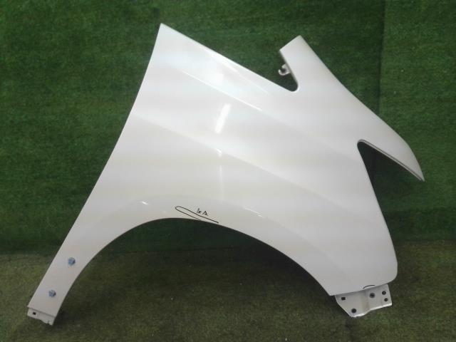【中古】中古部品 ヴェルファイア ANH20 右ﾌﾛﾝﾄﾌｪﾝﾀﾞｰ 【3310540000-000024058010600】