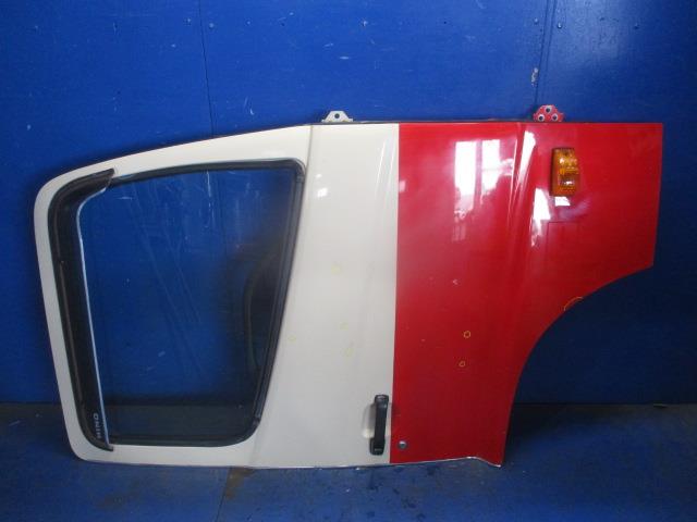 【中古】中古部品 レンジャー FD8JLWA 右ﾌﾛﾝﾄﾄﾞｱ 【3310270100-000012949413100】 43,258円