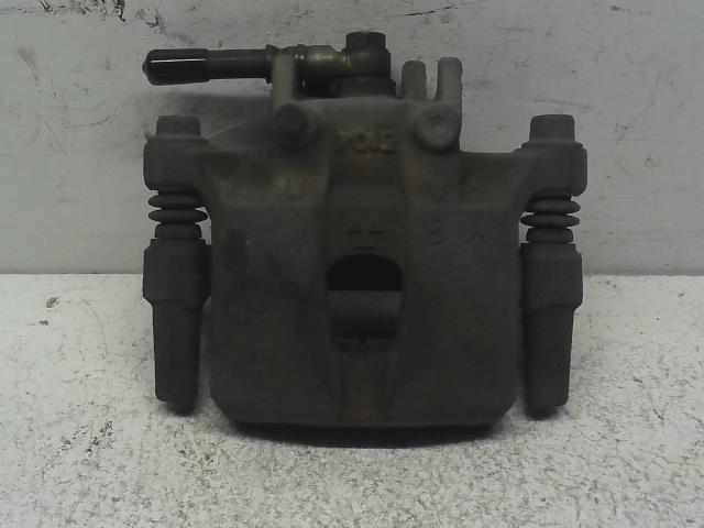 【中古】中古部品 オッティ H92W 右ﾌﾛﾝﾄｷｬﾘﾊﾟｰ 【3310160100-000004341244330】｜e-cleマート