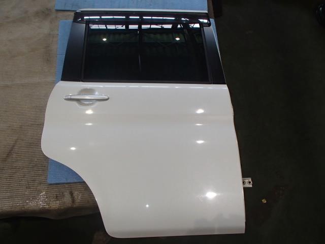 【中古】中古部品 タント L385S 右ﾘｱﾄﾞｱ 【3330440100-240327000213300】 11,168円