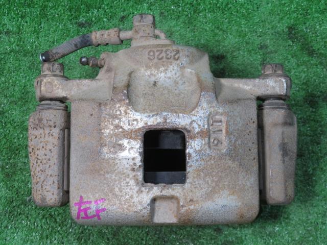 【中古】中古部品 ビッグホーン(イスズ) UBS73GW 左ﾌﾛﾝﾄｷｬﾘﾊﾟｰ 【3330900100-000024012644360】