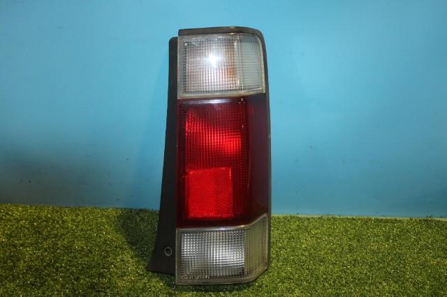 【中古】中古部品 フリーダ SGEWF 右ﾃｰﾙﾗﾝﾌﾟ 【3330950100-000031661615500】