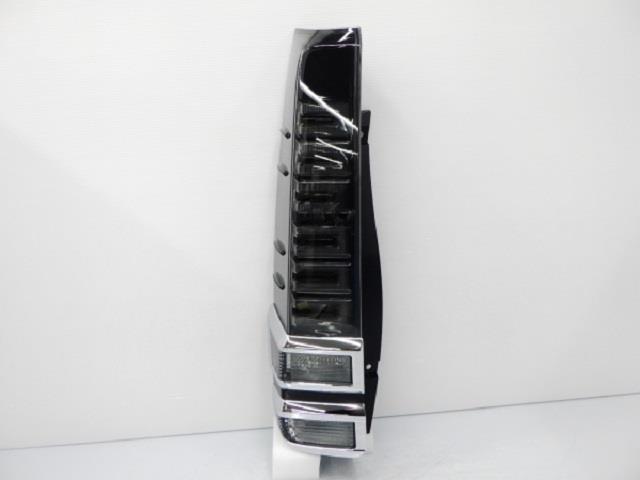 【中古】再生部品 ヴォクシー ZRR80W 左ﾃｰﾙﾗﾝﾌﾟ 【3380010000-240328500915600】