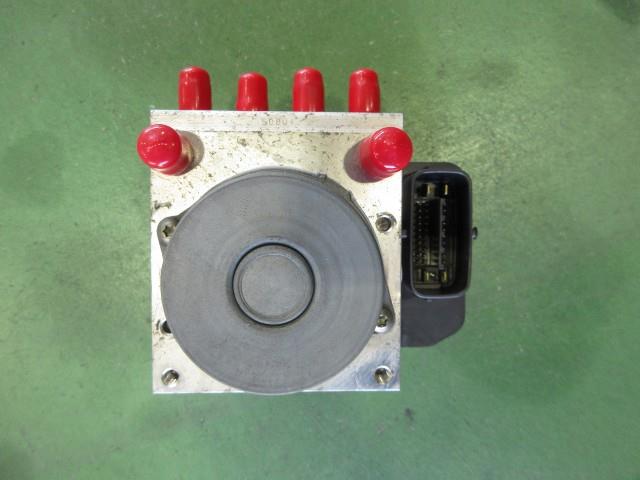 【中古】中古部品 ムーヴ LA100S ABSｱｸﾁｭｴｰﾀｰ 【3310590000-000007432942500】
