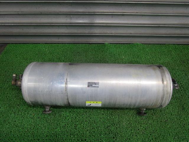 【中古】中古部品 ふそう大型車 FU54VZ ｴｱﾀﾝｸ 【3330540100-240402000348000】