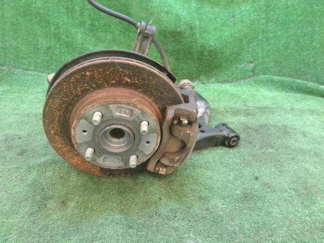 【中古】中古部品 ムーヴ LA150S 右ﾌﾛﾝﾄﾅｯｸﾙﾊﾌﾞ 【3260240000-240401000644310】