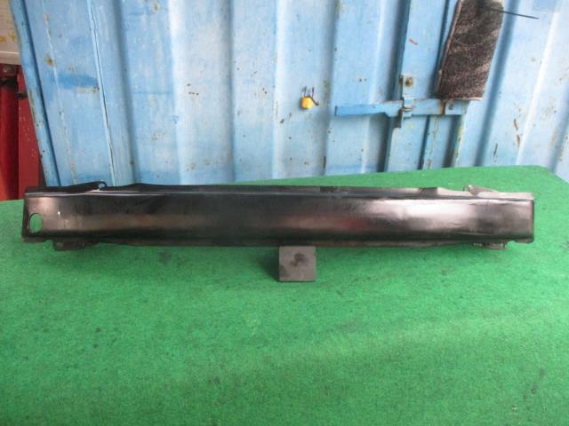 【中古】中古部品 VW ニュービートル 9CAQY ﾘｱﾊﾞﾝﾊﾟｰﾎｰｽﾒﾝﾄ 【3540020100-000006040115120】