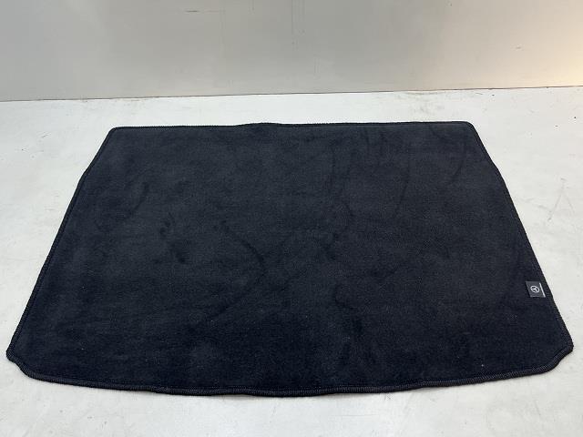 【中古】中古部品 ベンツ Aクラス 177012 フロアマット 【3310070100-0000Y0755877451】|e-cleマート