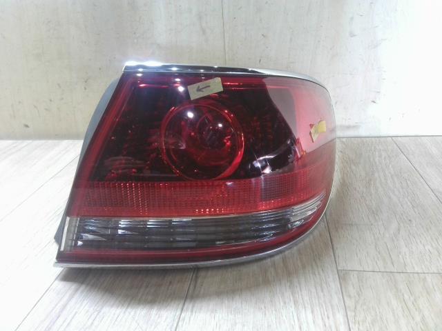 【中古】中古部品 ウィンダム MCV30 右ﾃｰﾙﾗﾝﾌﾟ 【3310390100-240214000615500】