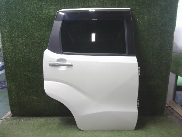 【中古】中古部品 ムーヴ LA160S 右ﾘｱﾄﾞｱ 【3260460000-240406000113300】
