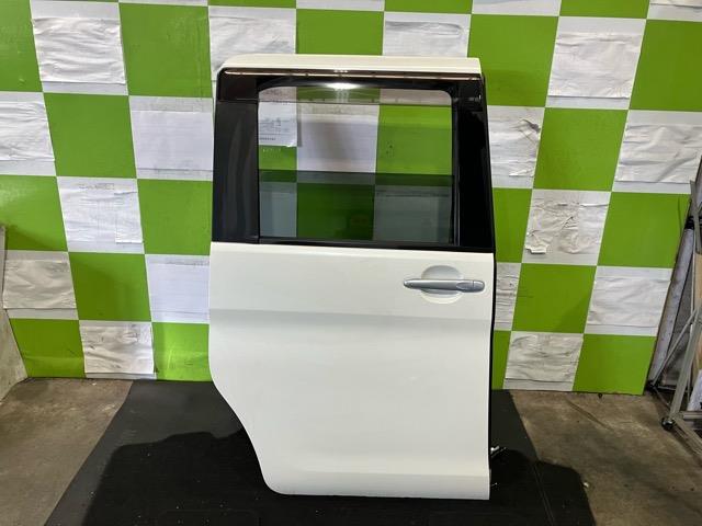 【中古】中古部品 タント LA600S 右ﾘｱﾄﾞｱ 【3330530100-000005235513300】 22,180円