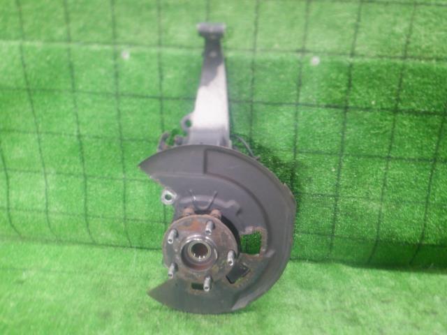 【中古】中古部品 スカイライン HNV37 左ﾌﾛﾝﾄﾅｯｸﾙﾊﾌﾞ 【3330420100-240330000144340】