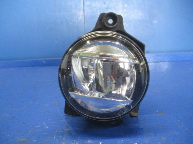 【中古】中古部品 ムーヴ LA150S 左ﾌｫｸﾞﾗﾝﾌﾟ 【3310270100-000014164110950】