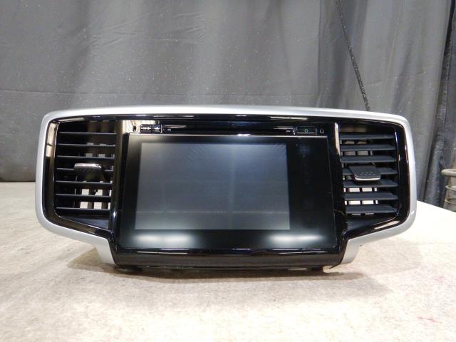 【中古】中古部品 オデッセイ RC1 カーナビゲーション 【3330810100-240416000761310】|e-cleマート