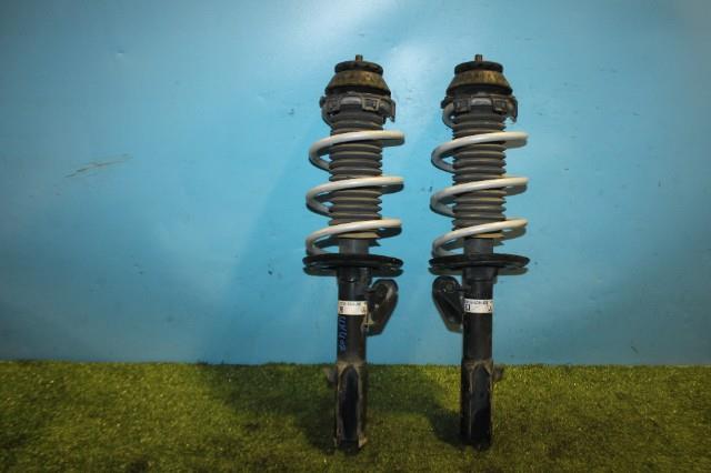 【中古】中古部品 フィット GD1 左ﾌﾛﾝﾄｽﾄﾗｯﾄ 【3330950100-000043140250210】