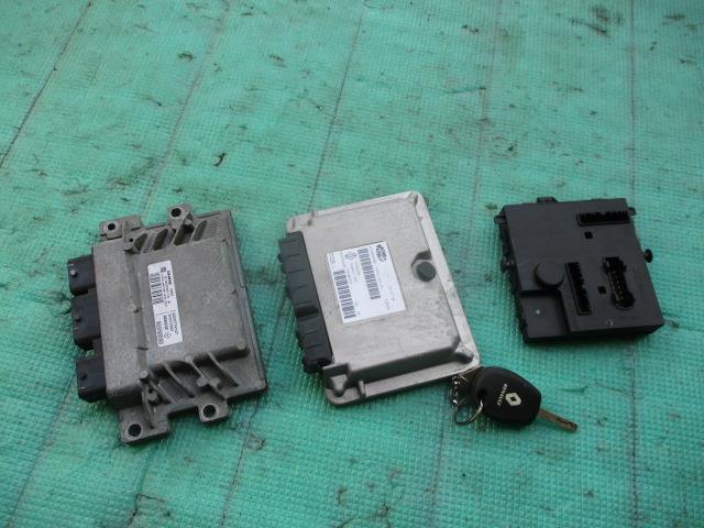 【中古】中古部品 ルノー トゥインゴ ｴﾝｼﾞﾝｺﾝﾋﾟｭｰﾀｰ 【3310190100-000233017563100】