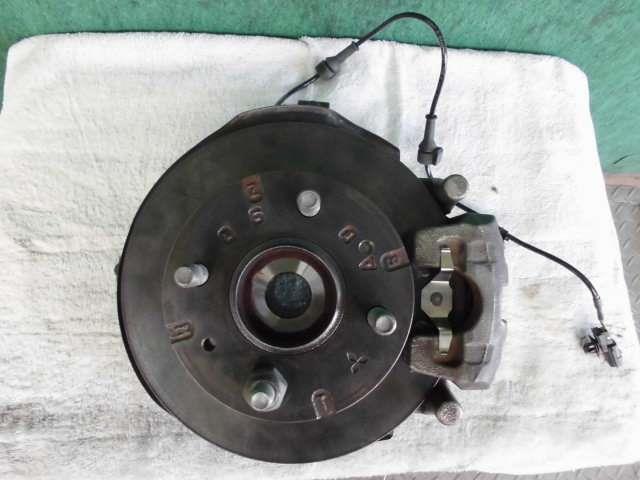 【中古】中古部品 ｅＫワゴン B11W 右ﾌﾛﾝﾄﾅｯｸﾙﾊﾌﾞ 【3310420000-000002266544310】