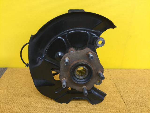 【中古】中古部品 エクストレイル HNT32 右ﾌﾛﾝﾄﾅｯｸﾙﾊﾌﾞ 【3330960100-000052217244310】