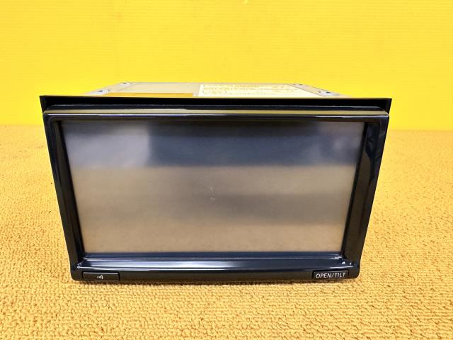 【中古】中古部品 リーフ ZE0 カーナビゲーション 【3330960100-000052240561310】|e-cleマート
