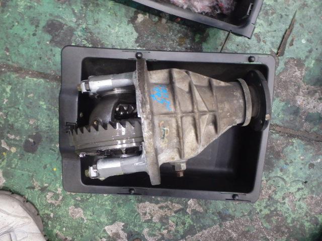【中古】中古部品 ＡＺ－オフロード JM23W ﾌﾛﾝﾄｱｸｽﾙﾎｰｼﾝｸﾞ 【3331010800-000022153741100】