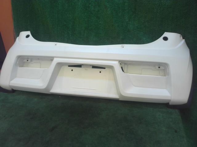 【中古】中古部品 アルト HA36V ﾘｱﾊﾞﾝﾊﾟｰ 【3260240000-240424000315100】