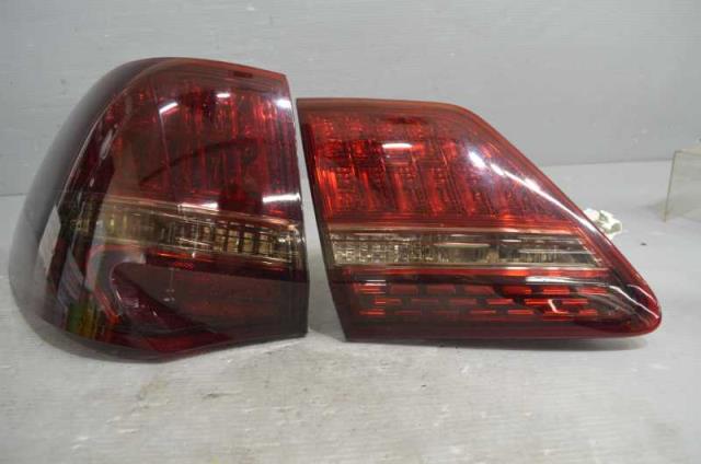 【中古】中古部品 クラウン GRS202 左ﾃｰﾙﾗﾝﾌﾟ 【3310580000-240427002815600】