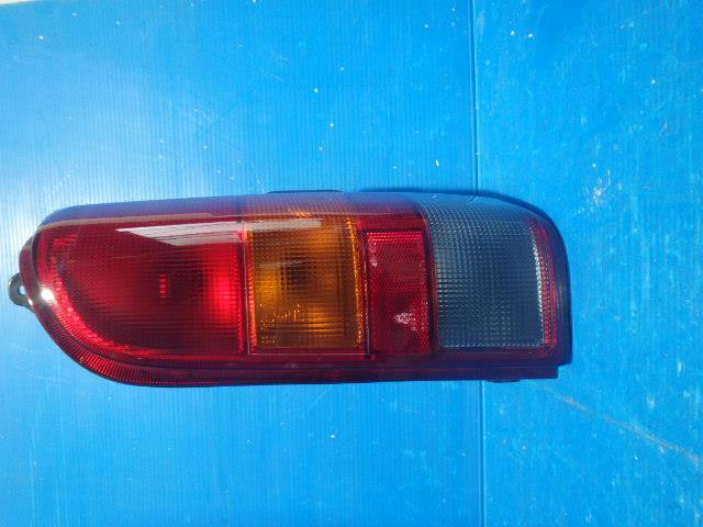 【中古】中古部品 スクラム DG62V 右ﾃｰﾙﾗﾝﾌﾟ 【3331010800-000022121015500】