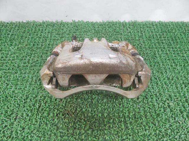 【中古】中古部品 セレナ NC25 右ﾌﾛﾝﾄｷｬﾘﾊﾟｰ 【3330380100-000036014244330】