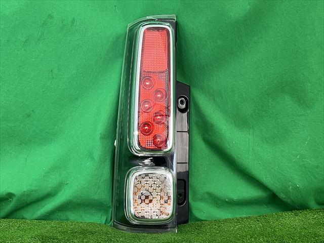 【中古】中古部品 フレアワゴン MM53S 左ﾃｰﾙﾗﾝﾌﾟ 【3330240100-002024560515600】