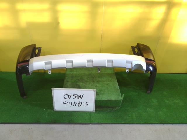 【中古】中古部品 デリカＤ5 CV5W ﾘｱﾊﾞﾝﾊﾟｰ 【3331010600-230602000815100】