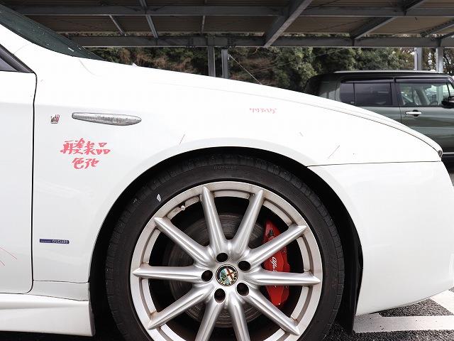 【中古】中古部品 アルファ 159 93932 右ﾌﾛﾝﾄﾌｪﾝﾀﾞｰ 【3310070100-0000Y0755010600】