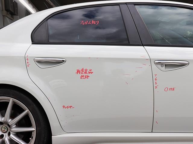 【中古】中古部品 アルファ 159 93932 右ﾘｱﾄﾞｱ 【3310070100-0000Y0755013300】