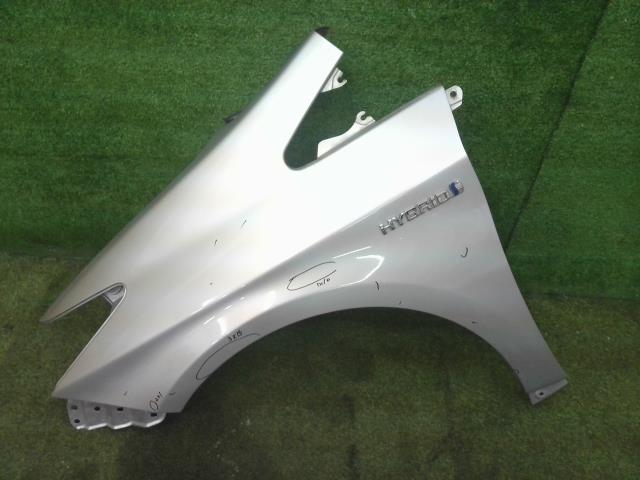 【中古】中古部品 プリウス ZVW30 左ﾌﾛﾝﾄﾌｪﾝﾀﾞｰ 【3310540000-000024127110700】