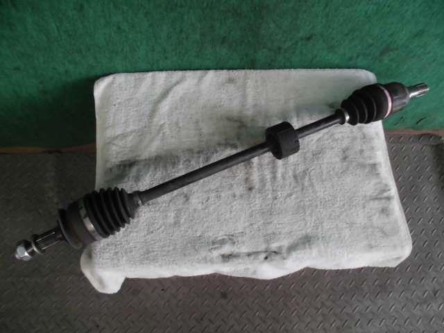 【中古】中古部品 アルト HA35S 右ﾌﾛﾝﾄﾄﾞﾗｲﾌﾞｼｬﾌﾄ 【3310420000-000002271042100】