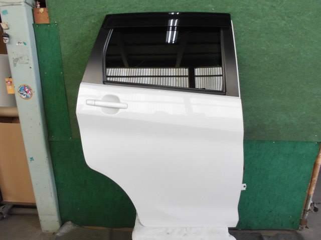 【中古】中古部品 デイズ B21W 右ﾘｱﾄﾞｱ 【3310420000-000002271313300】