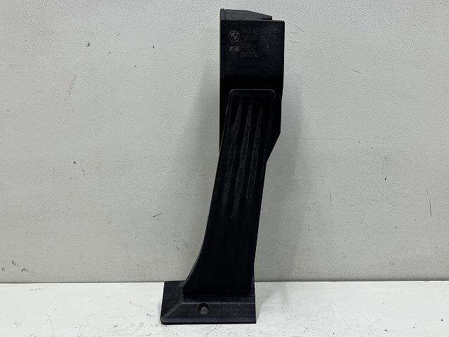 【中古】中古部品 BMW Z4 DU30 ﾍﾟﾀﾞﾙ 【3310070100-0000Y0755177500】