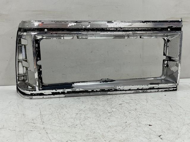 【中古】中古部品 シボレー カプリス FUMEI 右ﾗｲﾄﾘﾑ 【3310070100-000163024410820】