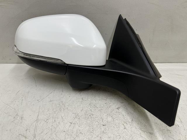 【中古】中古部品 ボルボ 70シリーズ BB4164TW 右サイドミラー 【3310070100-000213002513500】|e-cleマート