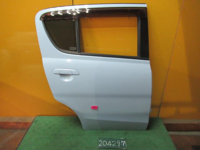 【中古】中古部品 アルト HA25S 右ﾘｱﾄﾞｱ 【3310120100-240502000413300】 8,360円
