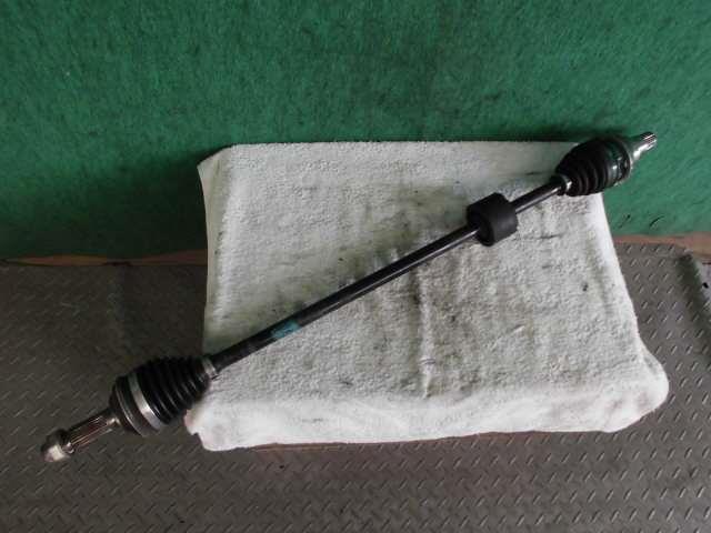 【中古】中古部品 ブーン M600S 右ﾌﾛﾝﾄﾄﾞﾗｲﾌﾞｼｬﾌﾄ 【3310420000-000010546642100】