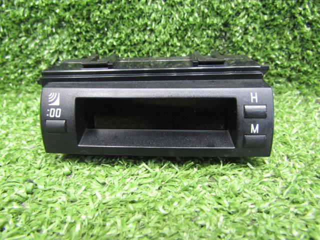 【中古】中古部品 プリウス NHW20 時計 【3330200100-230564000068050】