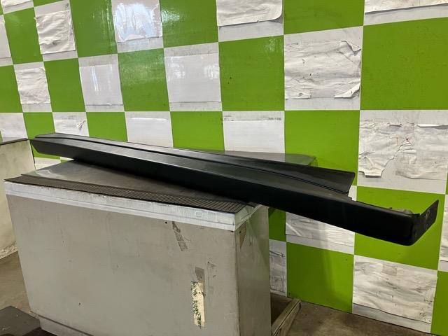 【中古】中古部品 アウトランダー GF8W 右ｻｲﾄﾞｽﾃｯﾌﾟ 【3330530100-000005245113700】