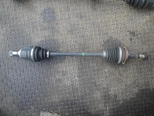 【中古】中古部品 ヴィッツ KSP130 左ﾌﾛﾝﾄﾄﾞﾗｲﾌﾞｼｬﾌﾄ 【3100430000-240521000142200】